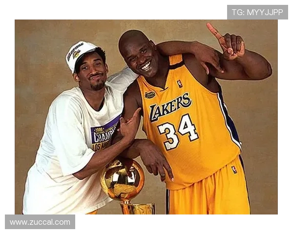 2000 总决赛 G4：鲨鱼六犯离场，科比带伤狂砍 28 分加时封神